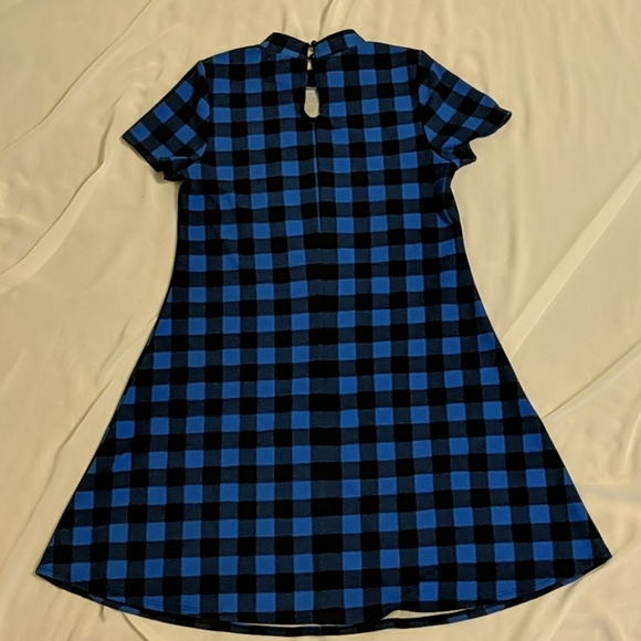 Dress - Picture 2 of 5